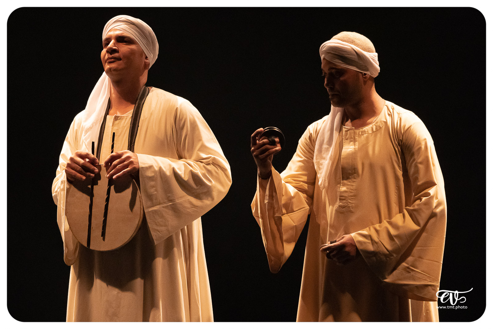 DANS LE CERCLE DES HOMMES DU NIL - CENTRE MEDHAT FAWZY DE MALLAW